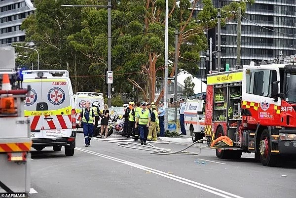 1死6伤！悉尼内城区今晨惨烈车祸，卡车径直撞人群！（组图） - 16