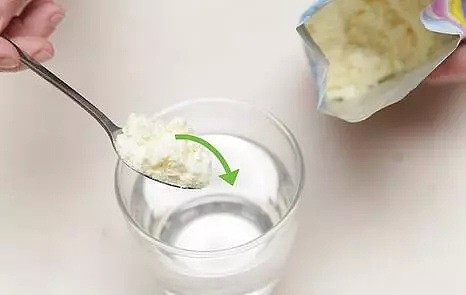 真假鉴别“新招”：把奶粉放入冷水中，如果变成这样......就要小心了！ - 32