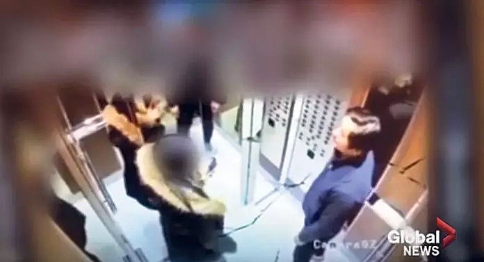 午夜电梯里，华人美女遭帅哥暴打！拳头如雨点般落下、猛踢…（视频/组图） - 3