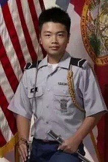 华裔少年盖美国旗军礼下葬，同学请愿追颁总统自由奖（组图） - 7