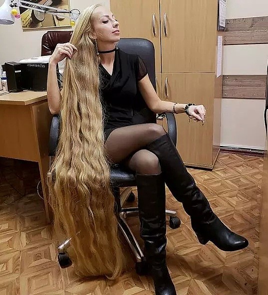 28年不剪头发，这个乌克兰姑娘的头发远不止长发及腰啊...（组图） - 6
