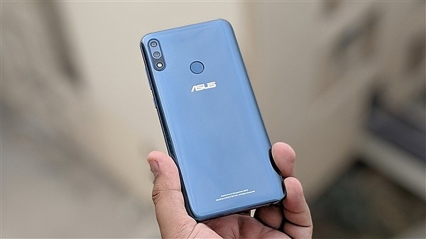 华硕ZenFone Max Pro M2发布：5000mAh电池加持1200元