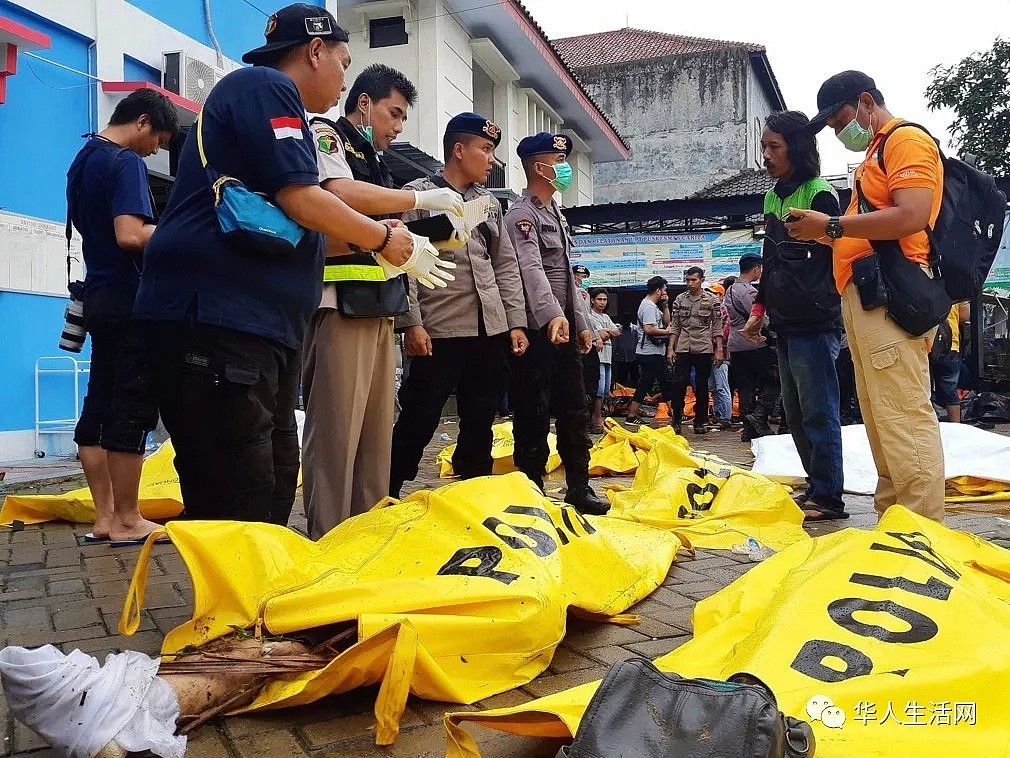 再遭天灾！致数千人伤亡，印尼火山爆发，海水狂袭吞没城市，人们满街惊慌逃散...（/视频组图） - 16