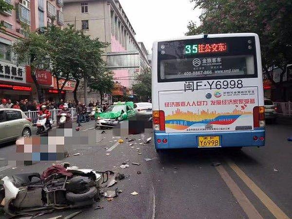 福建龙岩劫持公交车事件已致8死22伤，嫌犯因积怨杀人劫车