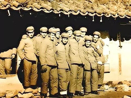 美国俘虏拍中国人在战俘营“暴行” 轰动西方（组图） - 2