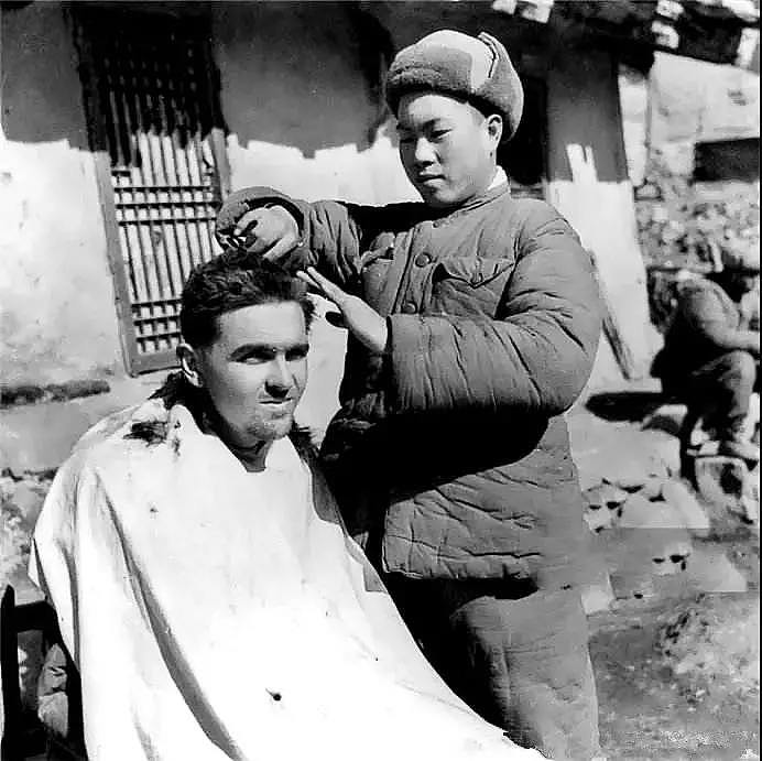 美国俘虏拍中国人在战俘营“暴行” 轰动西方（组图） - 19