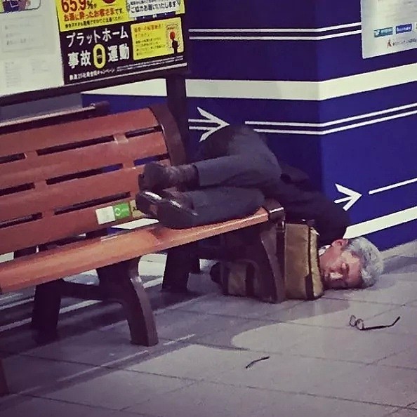 喝醉有多可怕？日本这些小姐姐真的很放纵（组图） - 29