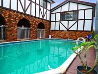 Berala       独栋静街独立屋独立厨卫北向光猛车位家具泳池宽带