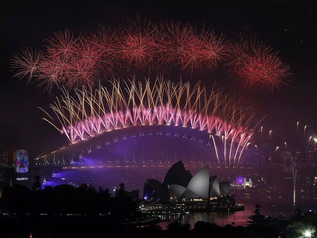 中途华人大撤离，悉尼跨年夜彻底嗨翻！史上最震撼烟火惊艳世界，2019，在澳洲的我们来了！（组图/视频） - 43