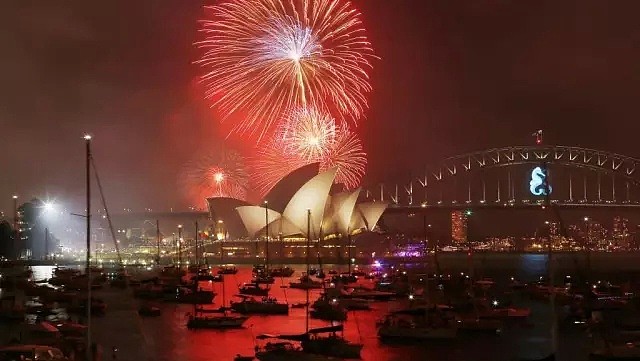中途华人大撤离，悉尼跨年夜彻底嗨翻！史上最震撼烟火惊艳世界，2019，在澳洲的我们来了！（组图/视频） - 143