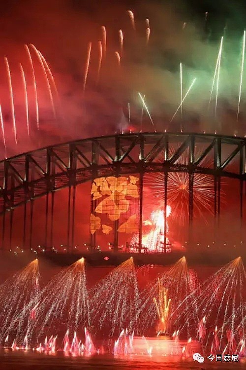 中途华人大撤离，悉尼跨年夜彻底嗨翻！史上最震撼烟火惊艳世界，2019，在澳洲的我们来了！（组图/视频） - 152