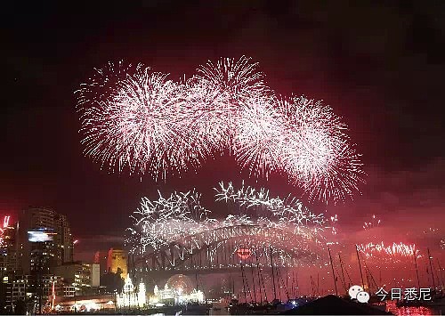 中途华人大撤离，悉尼跨年夜彻底嗨翻！史上最震撼烟火惊艳世界，2019，在澳洲的我们来了！（组图/视频） - 155
