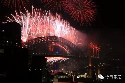 中途华人大撤离，悉尼跨年夜彻底嗨翻！史上最震撼烟火惊艳世界，2019，在澳洲的我们来了！（组图/视频） - 164