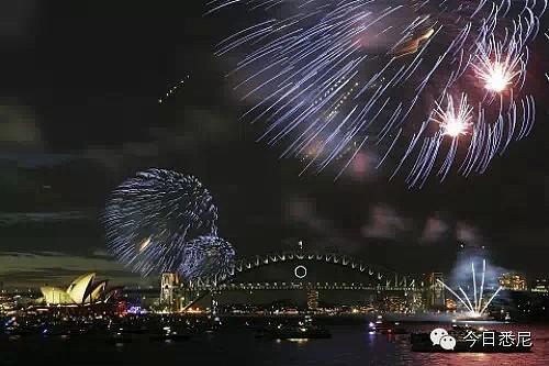 中途华人大撤离，悉尼跨年夜彻底嗨翻！史上最震撼烟火惊艳世界，2019，在澳洲的我们来了！（组图/视频） - 166