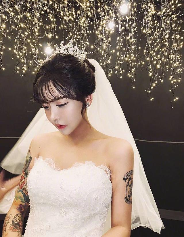 记得变形计中的韩安冉吗，19岁的她结婚了！被网友曝是未婚先孕