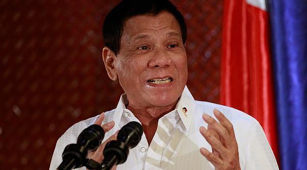 菲律宾总统自曝：年少试图将手伸进女佣内裤（图） - 1