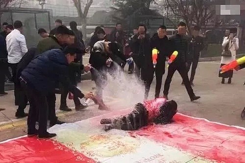 高速上新郎被撞飞：中国式闹婚，什么时候才能停止？（组图） - 10