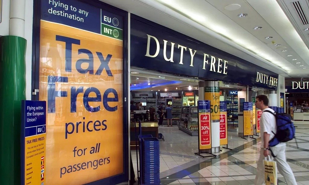 三华裔英国机场骗退税32万镑被抓判五年！LV销售伙同免税店员工造假作案！（组图） - 12
