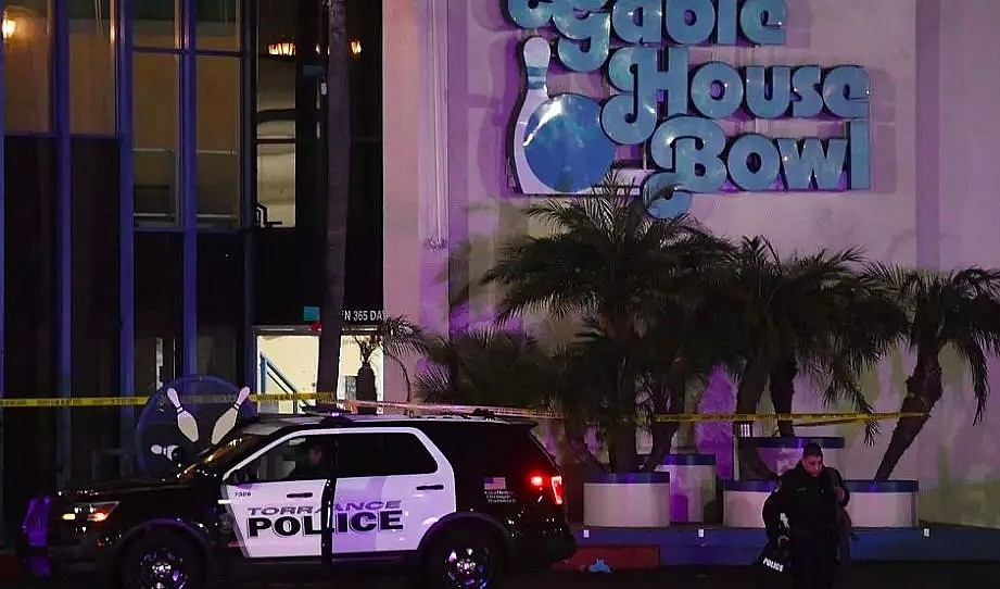 枪案就在身边 ，加州保龄球馆突发枪案，3死4伤，现场一片混乱（视频/组图） - 1