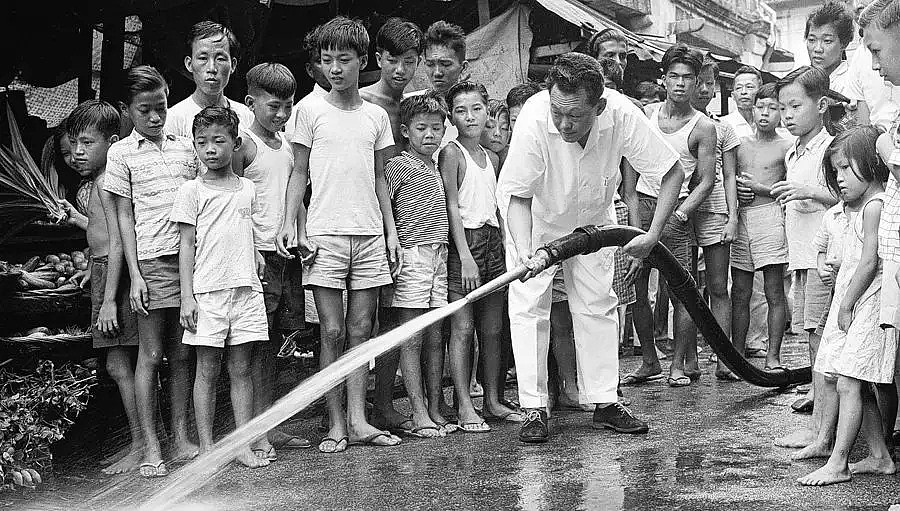 脏乱差的新加坡？60年前这就是事实！（组图） - 7