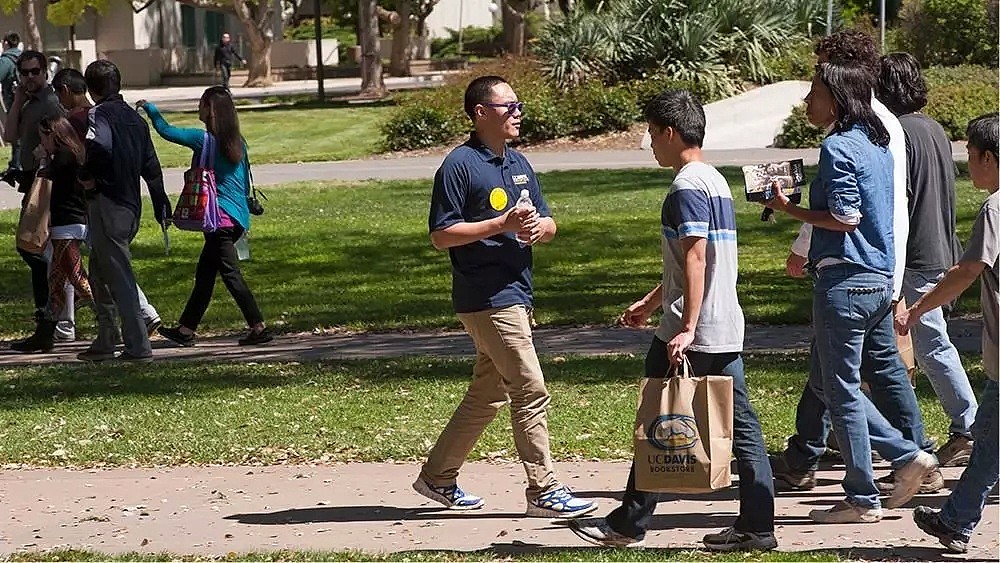 加州大学戴维斯分校竟警告学生“别在中国用微信”！留学生：WTF？（组图） - 5