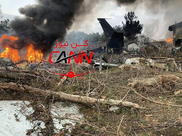 一架波音707货机在伊朗坠毁 机上10人全部遇难