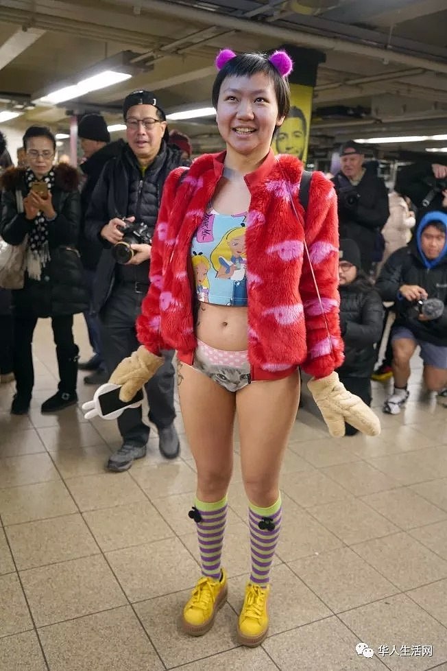 81岁华女脱脱脱！No Pants 高清现场，暴露中美不同的生活现实（组图） - 11