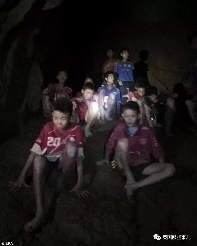 泰国洞穴惊魂救援内幕曝光：给孩子打三种药，全程昏迷状态接出来！（组图） - 7