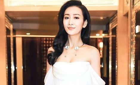 她3岁时父母离婚，模特出身曾和刘恺威传绯闻，今37岁仍单身（组图） - 4