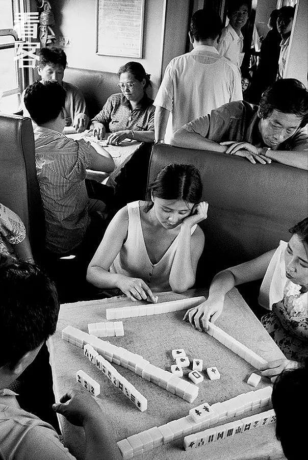 卖淫、吸毒...火车上的30年 列车里读懂中国（组图） - 10