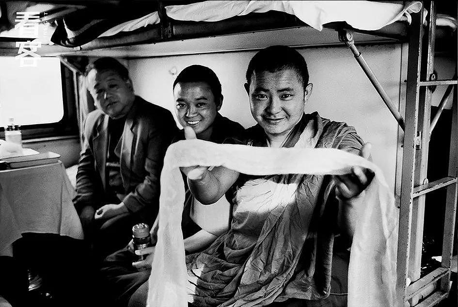卖淫、吸毒...火车上的30年 列车里读懂中国（组图） - 22