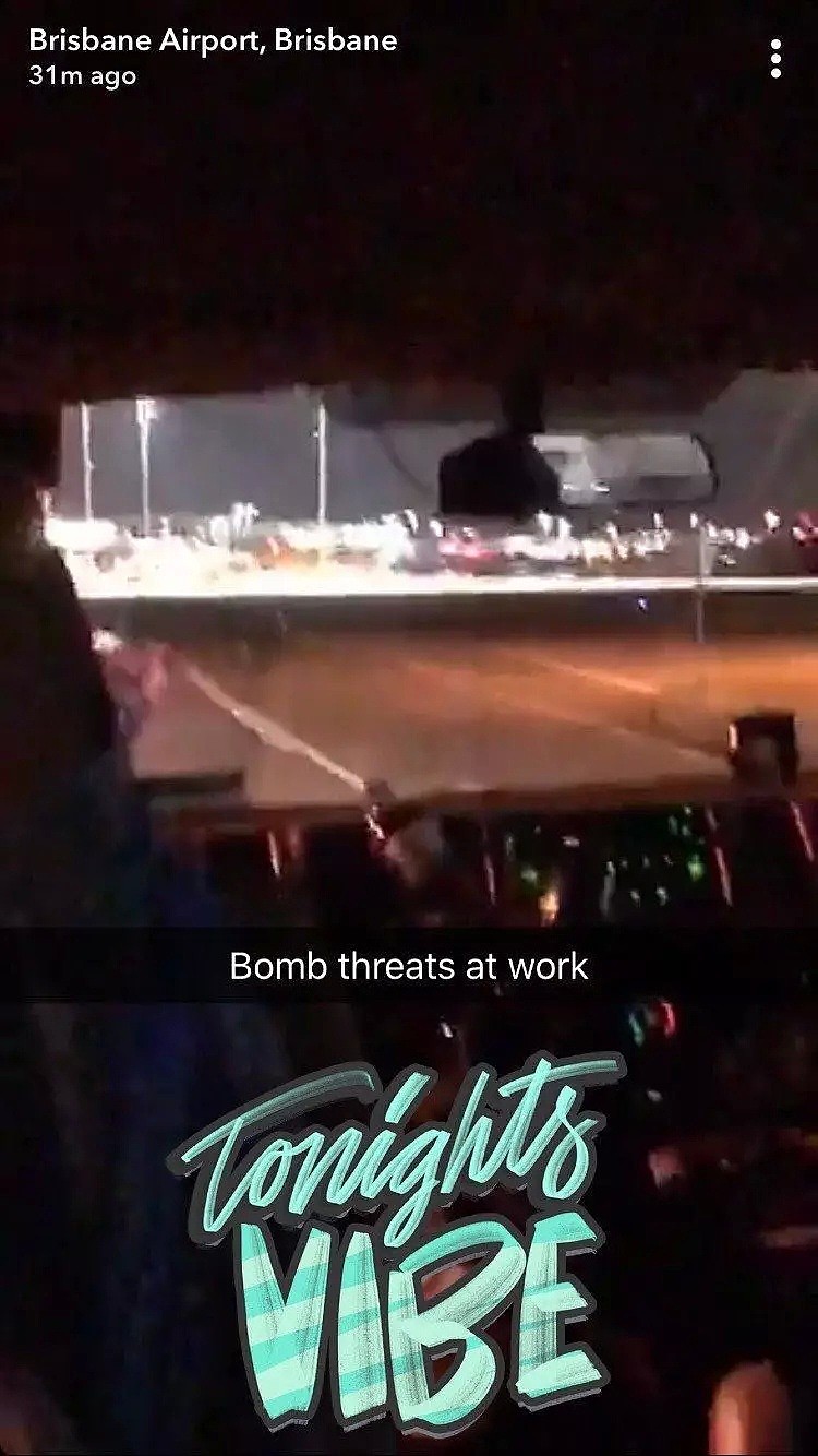 突发！布里斯班机场紧急封锁！有人持刀行凶，称要引爆炸弹！旅客大批滞留（视频/组图） - 10