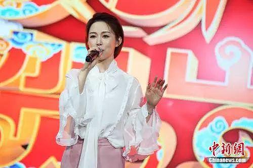 “台球女皇”潘晓婷：37岁了，她的“盛世美颜”总有强大气场
