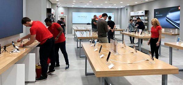 换掉苹果三星 中国手机品牌形象集体升级