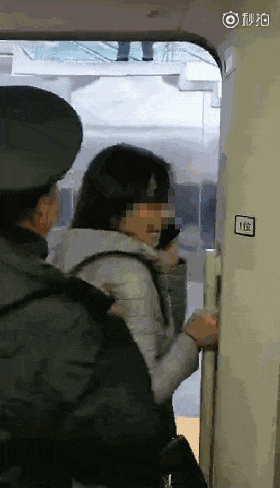 只因坐地铁被拦，这名23岁女留学生朝警察怒泼豆花！巨婴们可醒醒吧！（组图） - 11