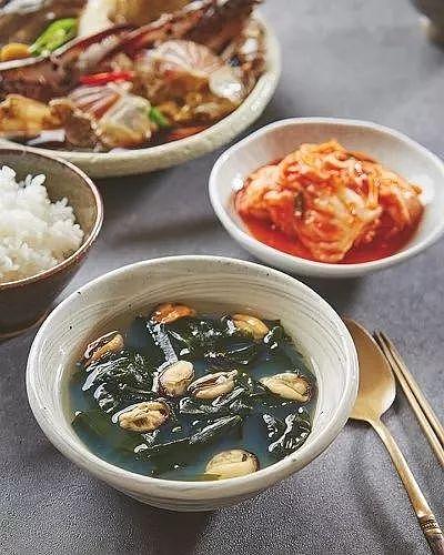 韩国人生日为何要喝海带汤？看到真相我落下了贫穷的泪水