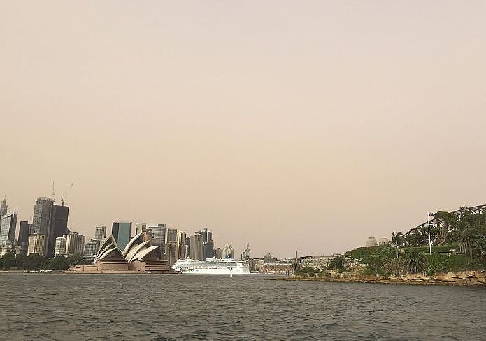 沙尘暴、红色雾霾席卷悉尼！空气质量比北京差，亚洲多国沦陷！眼睛发红、咳血...（图） - 24