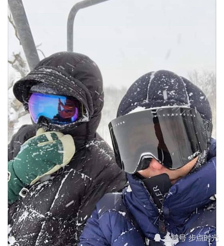 梁朝伟罕见晒与刘嘉玲恩爱照，两人雪中漫步超浪漫（组图） - 3