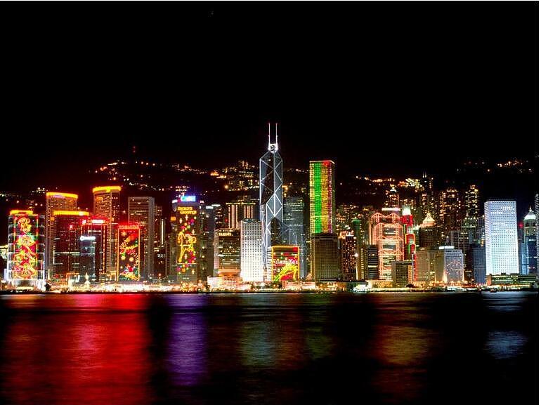 中国夜景最美的3个城市，美的让人窒息，哪一个是你的最爱呢?