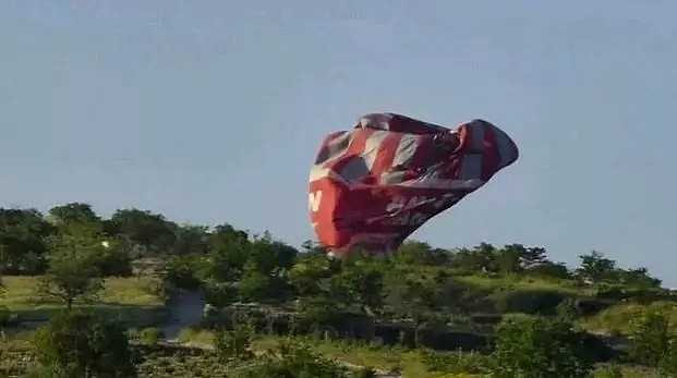 载中国游客热气球在墨尔本坠落，居民吓傻了！交通严重受阻！（组图） - 27
