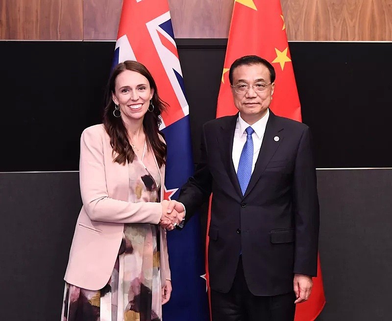 新西兰总理用了6分钟说，我们和中国没问题（图） - 2
