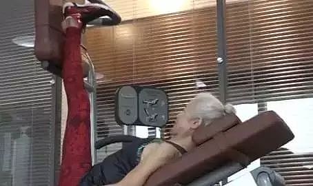 73岁中国奶奶健身13年，曾患癌症差点丧命，如今却活成17岁（组图） - 13