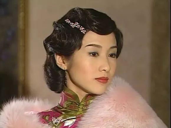从“香港第一美女”到上市公司总裁，她活成一部狗血励志剧！47岁的黎姿：活得漂亮才是女人真正的高级美