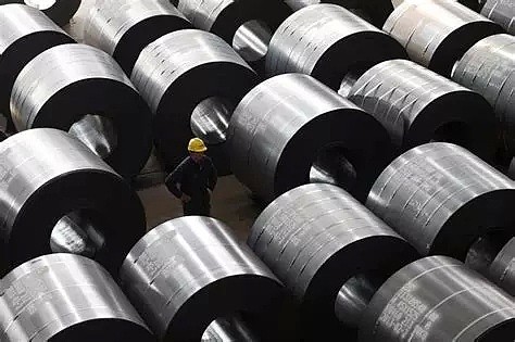 中国1月份钢铁产量增速放缓 预计全年增长乏力 - 1