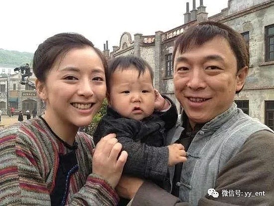 44岁黄渤老婆近照曝光，整整隐藏了22年，网友：这才是夫妻相（组图） - 4