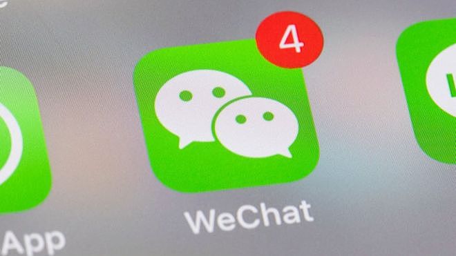 中国大陆社交媒体红人“咪蒙”本月21日自主注销微信公众号。而旗下发表受争议文章《一个出身寒门的状元之死》的“才华有限青年”账号也已注销。