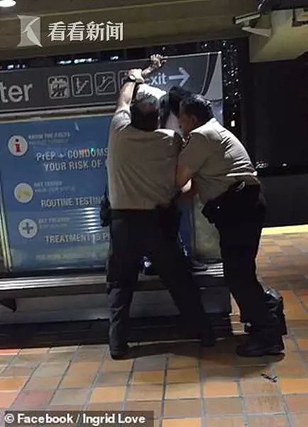 美国女子地铁逃票被抓要跑，三保安将其上铐结果遭解雇…（组图） - 5