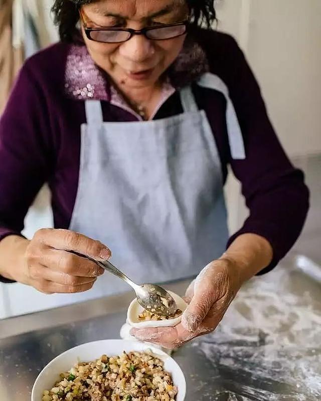 在纽约做中国菜，却火遍了Ins，这位73岁中国老奶奶，治愈了无数海外中国胃