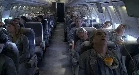 飞往堪培拉的客机高空疯狂下坠！Qantas机长这波操作救了所有人！乘客：“今早，捡回一条命！” - 54
