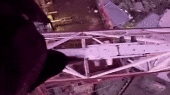 作死！有人在市中心楼顶干这事 23岁华人小哥坠楼惨死！（视频/组图） - 16